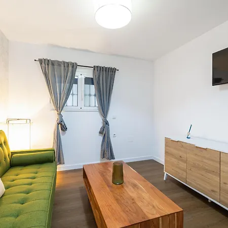 Modern & Cozy -1bedroom-coutyard-center * Malaga