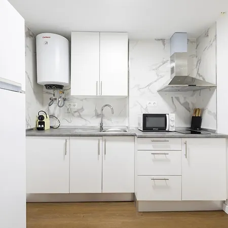Apartment Modern & Cozy -1bedroom-coutyard-center Malaga